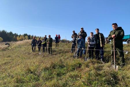 В деревне Сархорн Чувашской Республики посадили «лес памяти»