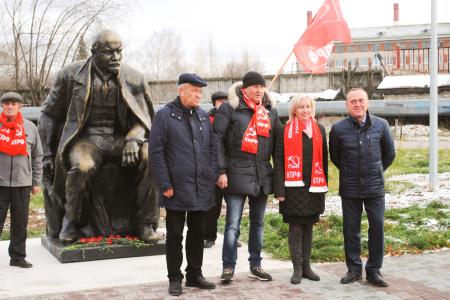 Пермский край. В Краснокамске был открыт восстановленный памятник В.И. Ленину