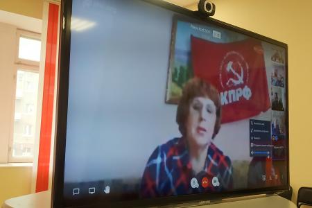 Состоялся форум депутатов-коммунистов Псковской области