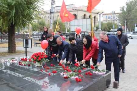 В Волгограде отметили 102-ю годовщину Ленинского Комсомола