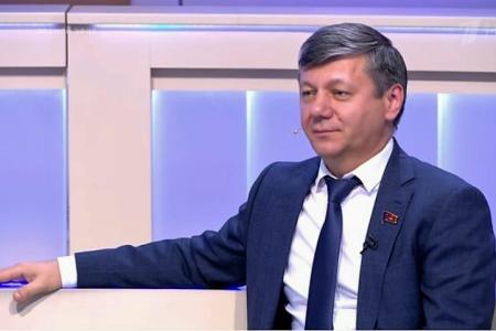 Дмитрий Новиков в эфире Первого канала высказался о выборах в США и о ситуации с Навальным