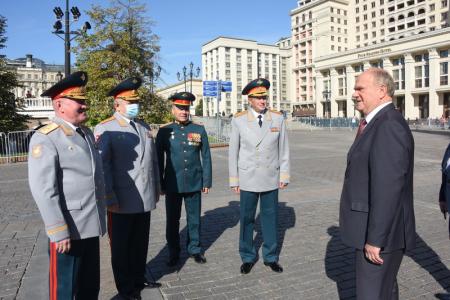 День Сухопутных войск. Г.А. Зюганов возложил цветы к Могиле Неизвестного Солдата и памятнику Г.К. Жукову