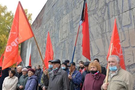 Не забывайте этот дым: Новосибирцы почтили память защитников Советской власти