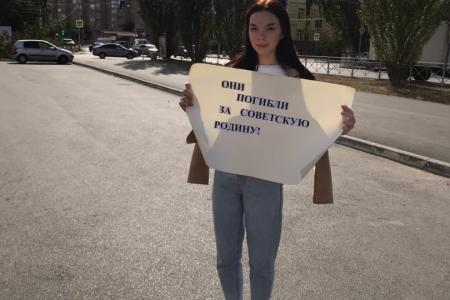Коммунисты Волгоградской области напомнили жителям о событиях "кровавого октября" начала 90-х