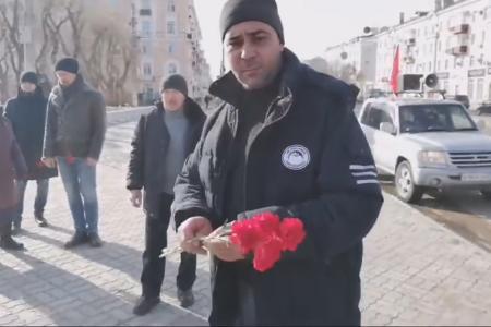 Хабаровский край. В Комсомольске-на-Амуре на 7 ноября коммунисты провели автопробег с красными знаменами и революционными песнями