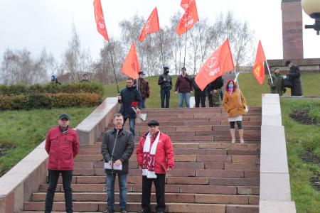 В Казани состоялся митинг, посвященный 103-ей годовщине Великой Октябрьской Социалистической Революции