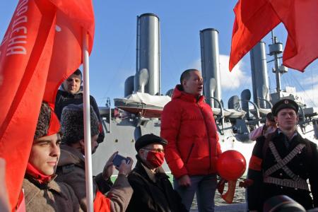 Санкт-Петербург. Ограничения не помешали коммунистам отметить годовщину Великого Октября