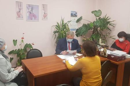Московская область. Депутат-коммунист Александр Наумов провел прием граждан в городах Чехов и Домодедово