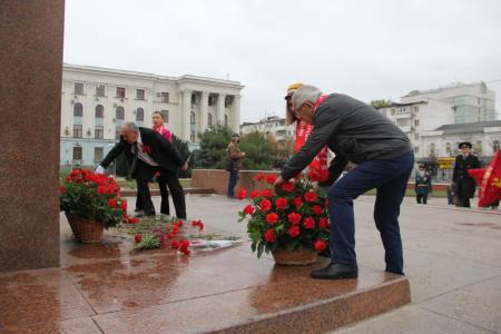 103-я годовщина Великой Октябрьской социалистической Революции в Крыму