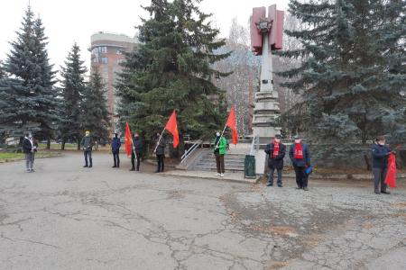 Коммунисты Удмуртии отметили столетие своей республики