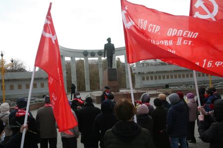 Коммунисты Калмыкии торжественно отметили 110-ю годовщину со дня рождения Басана Городовикова