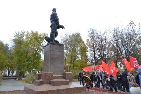 Астраханские коммунисты торжественно отметили 103-ю годовщину Великого Октября