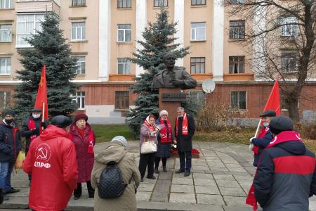 Коммунисты Удмуртии отметили столетие своей республики