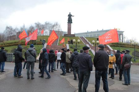 В Казани состоялся митинг, посвященный 103-ей годовщине Великой Октябрьской Социалистической Революции