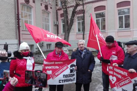 Полиция задержала лидера ВЖС-Надежда России Нину Останину и активисток движения