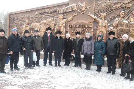 В канун новогодних праздников тюменские коммунисты активизировали свою работу