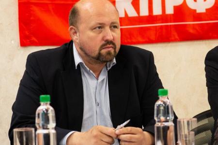 Южно-Сахалинск. КПРФ присоединилась к митингу работников Сахалинской механизированной колонны №68