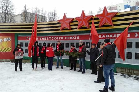 Калуга. Автопробег в честь освобождения города от немецко-фашистских захватчиков