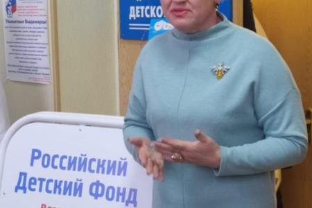 Красная елка Надежды: Акции ВЖС "Надежда России" по всей стране продолжаются