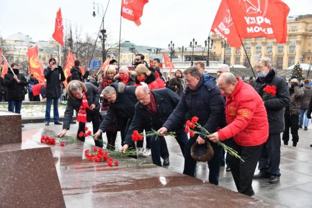 Учиться у Сталина!