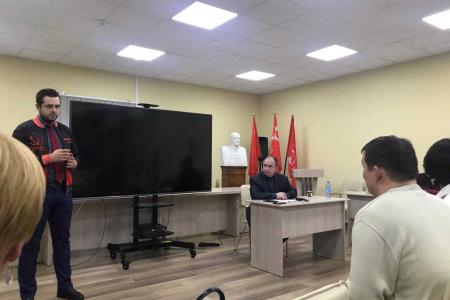 Ленинградская область. Коммунисты обменялись опытом работы в соцсетях