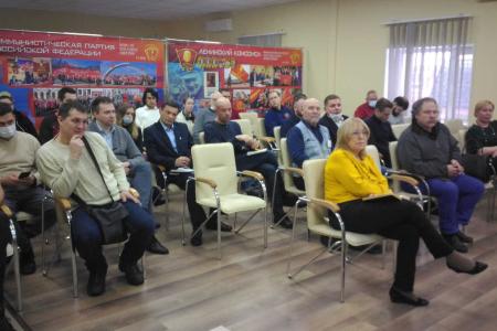 Ленинградская область. Коммунисты обменялись опытом работы в соцсетях