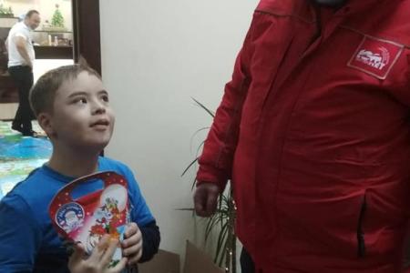 Республика Карачаево-Черкесия. Подарки детям к Новому году