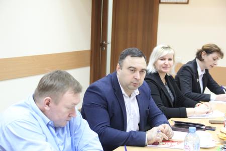 Круглый стол, посвященный Международному дню инвалидов, прошел в Крыму