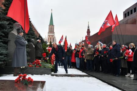 Учиться у Сталина!
