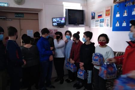 Республика Карачаево-Черкесия. Подарки детям к Новому году