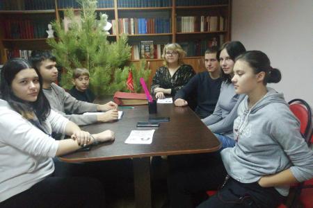 Саратовская область. Коммунисты и комсомольцы чтут память о декабристах