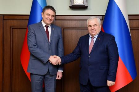 Делегация КПРФ во главе с К.К Тайсаевым в преддверии Нового 2021 года посетила Луганскую Народную Республику