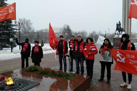 Калуга. Автопробег в честь освобождения города от немецко-фашистских захватчиков
