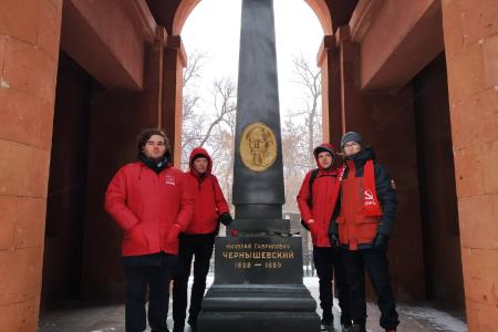 Саратовская область. Коммунисты и комсомольцы чтут память о декабристах
