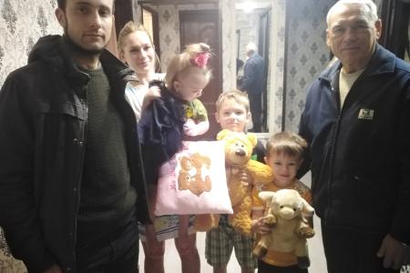 Краснодарский край. Коммунисты проводят новогоднюю благотворительную акцию