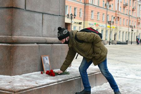Цветы товарищу Сталину от ивановских коммунистов