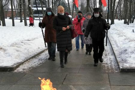 Коммунисты Великого Новгорода приняли участие в памятных мероприятиях, посвящённых 77-й годовщине освобождения города от немецко-фашистских захватчиков