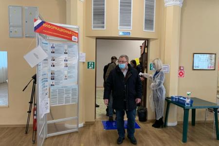 Московская область. Секретарь МК КПРФ Александр Наумов посетил избирательные участки в Коломне
