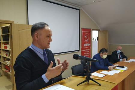 Лидер ставропольских коммунистов Виктор Гончаров: Идти от человека к человеку!