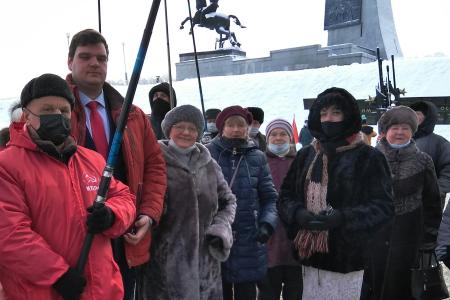 Коммунисты Великого Новгорода приняли участие в памятных мероприятиях, посвящённых 77-й годовщине освобождения города от немецко-фашистских захватчиков