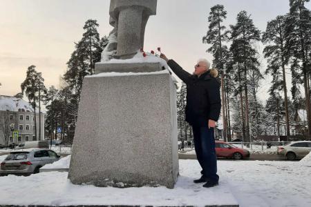 В Ленинградской области почтили память Владимира Ильича Ленина