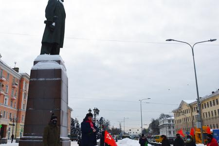 Коммунисты Ивановской области почтили память Владимира Ильича Ленина
