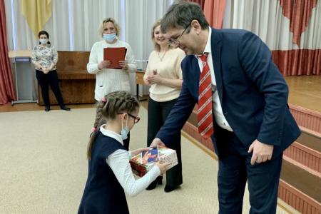 Ярославская детвора получила новогодние подарки от КПРФ