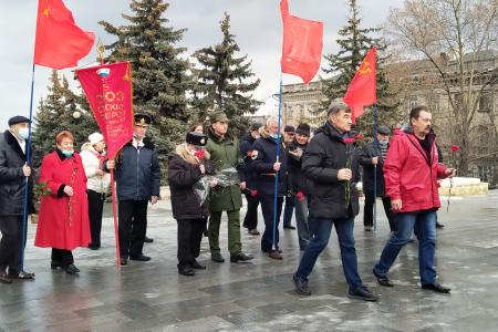 Севастопольские коммунисты и комсомольцы почтили память В.И. Ленина