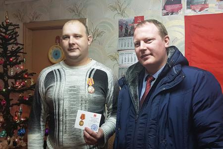 Лидер ивановских коммунистов поздравил партийный актив области с новогодними праздниками
