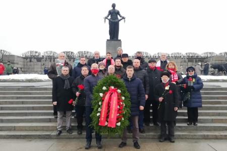 Петербургские коммунисты почтили подвиг блокадного Ленинграда