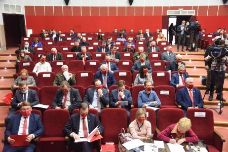 В подмосковных Снегирях открылся XIII Пленум ЦК КПРФ