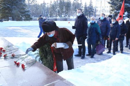 Омские коммунисты почтили память В.И. Ленина