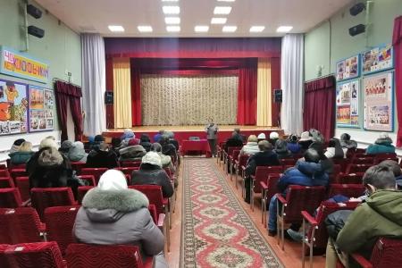 Ольга Алимова в один день посетила несколько поселков Саратовского района