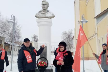 Народ и армия едины! В Рязанской области прошли торжественные мероприятия в честь Дня Советской Армии и Военно-Морского Флота